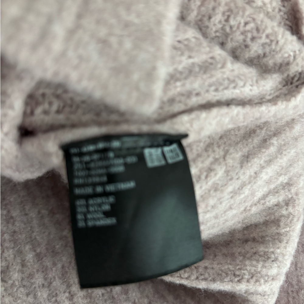 Uniqlo Lavender Pink V Neck Wool Blend Sweater M - Picture 6 of 7